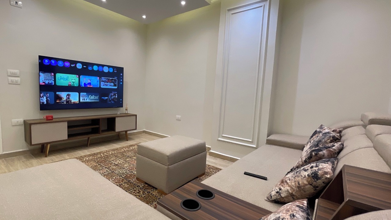Photo of Livingroom in Pyramids Gardens