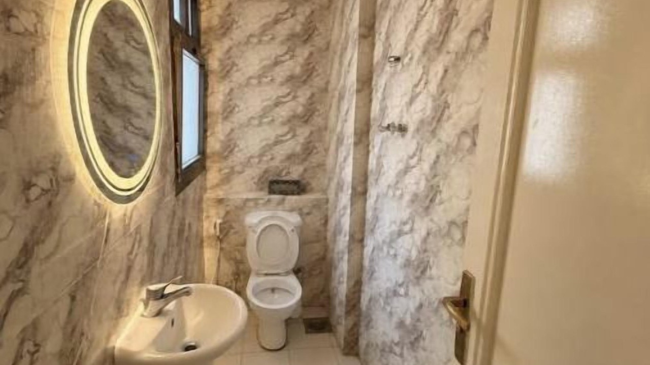 Photo of Bathroom in Sheikh Zayed City