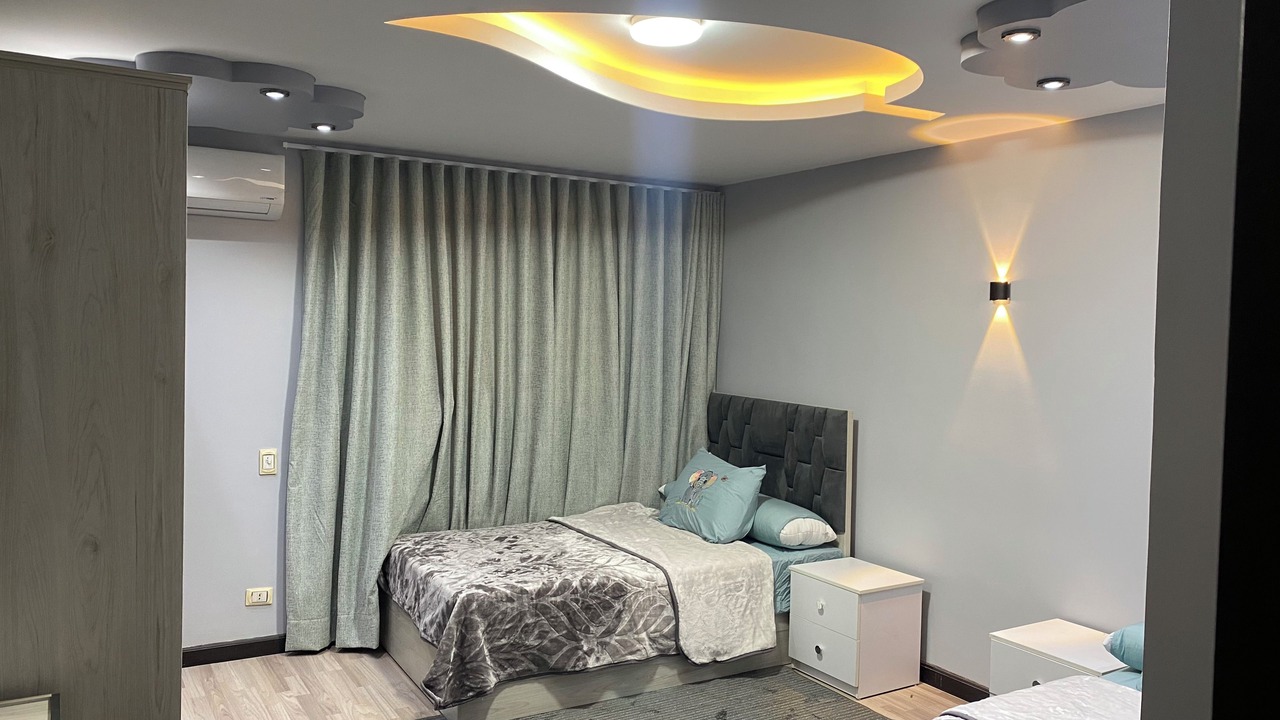 Photo of Bedroom in Pyramids Gardens