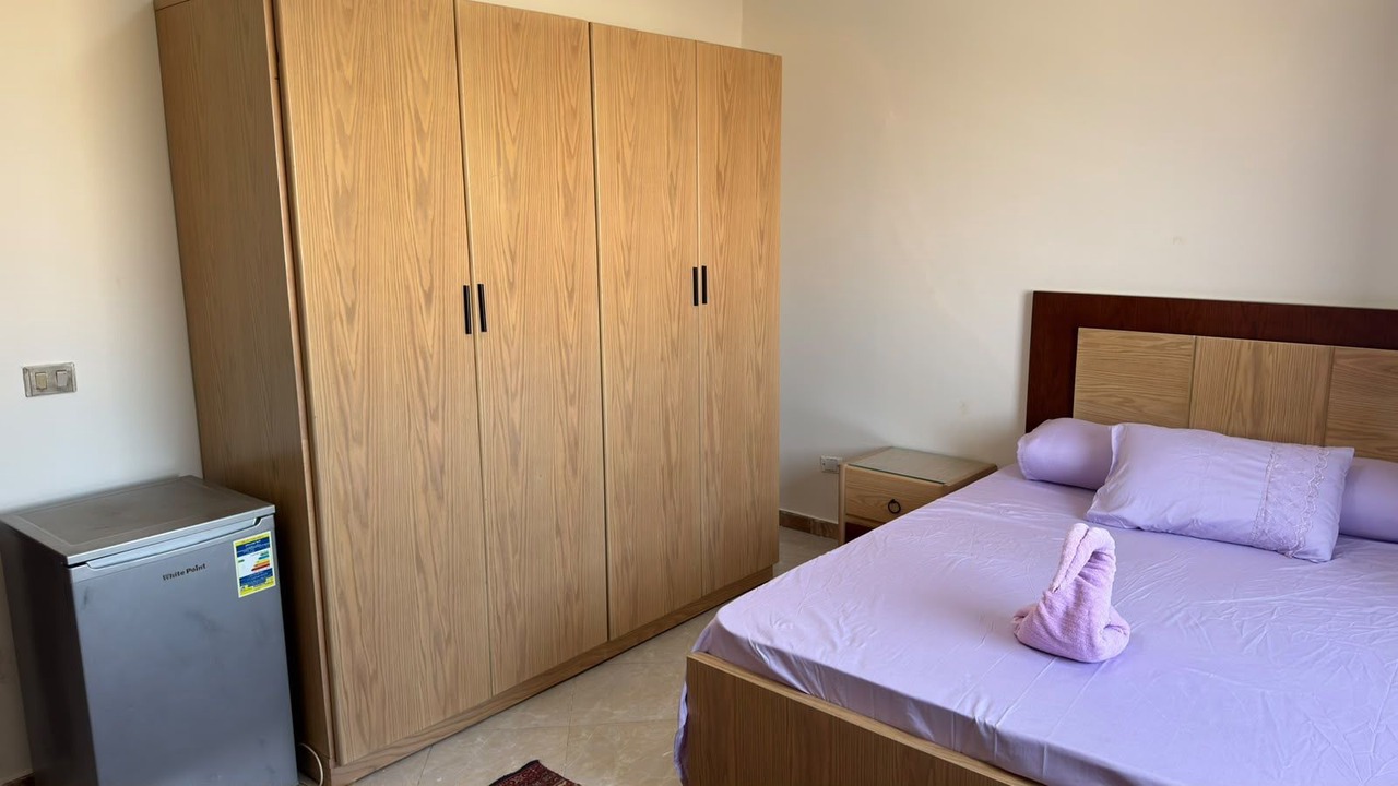 Photo of Bedroom in Pyramids Gardens