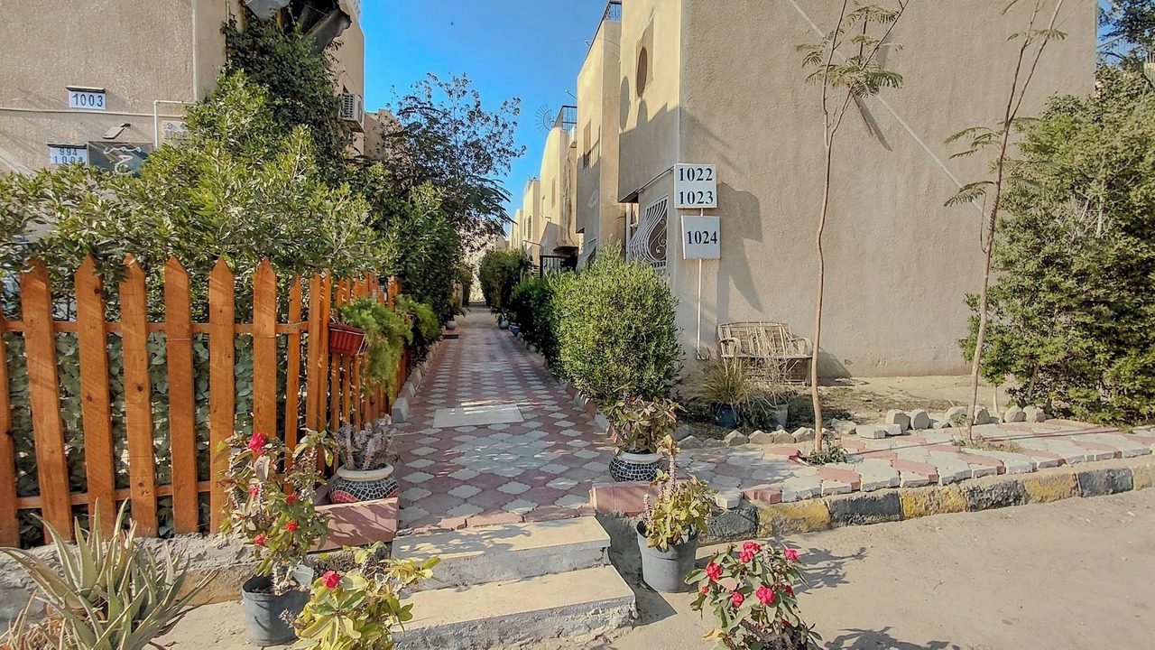 Photo of Outdoor in Sheikh Zayed City