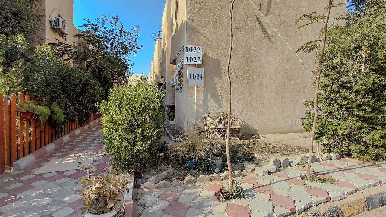 Photo of Outdoor in Sheikh Zayed City