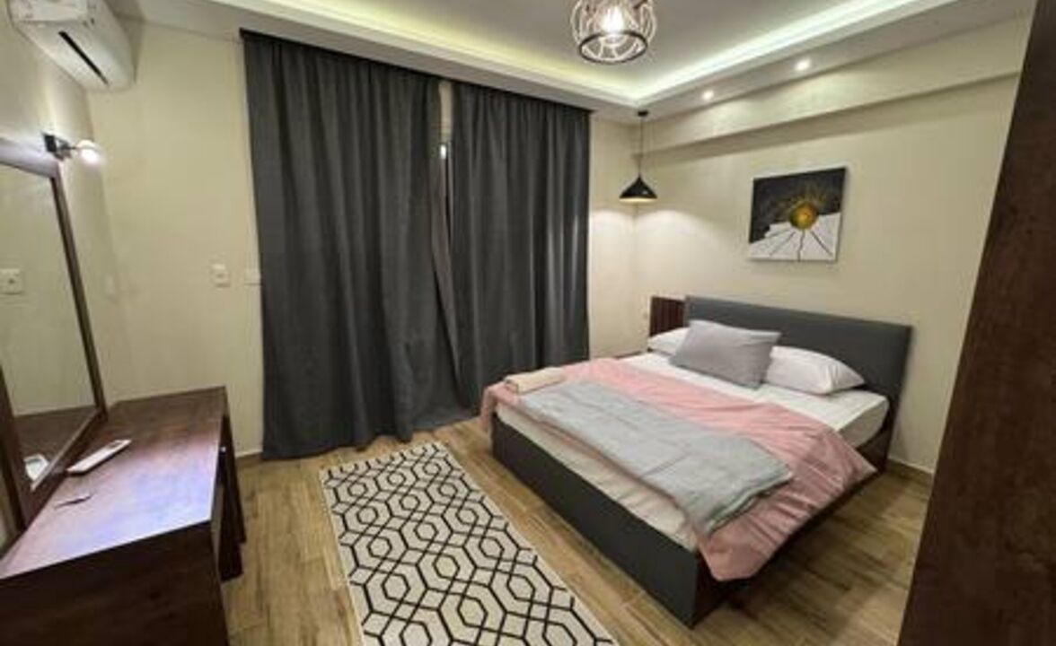 Photo of Bedroom in Sheikh Zayed City
