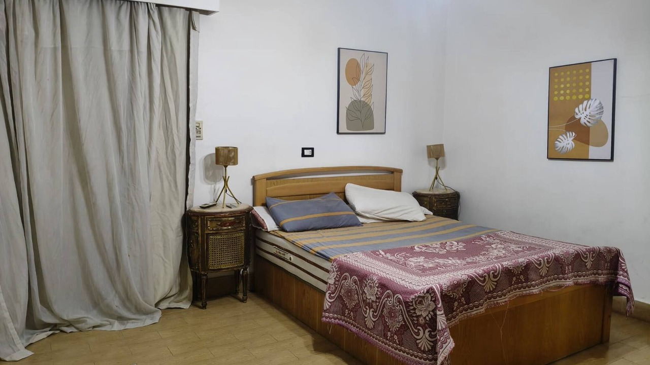 Photo of Bedroom in Taqseem Laselky
