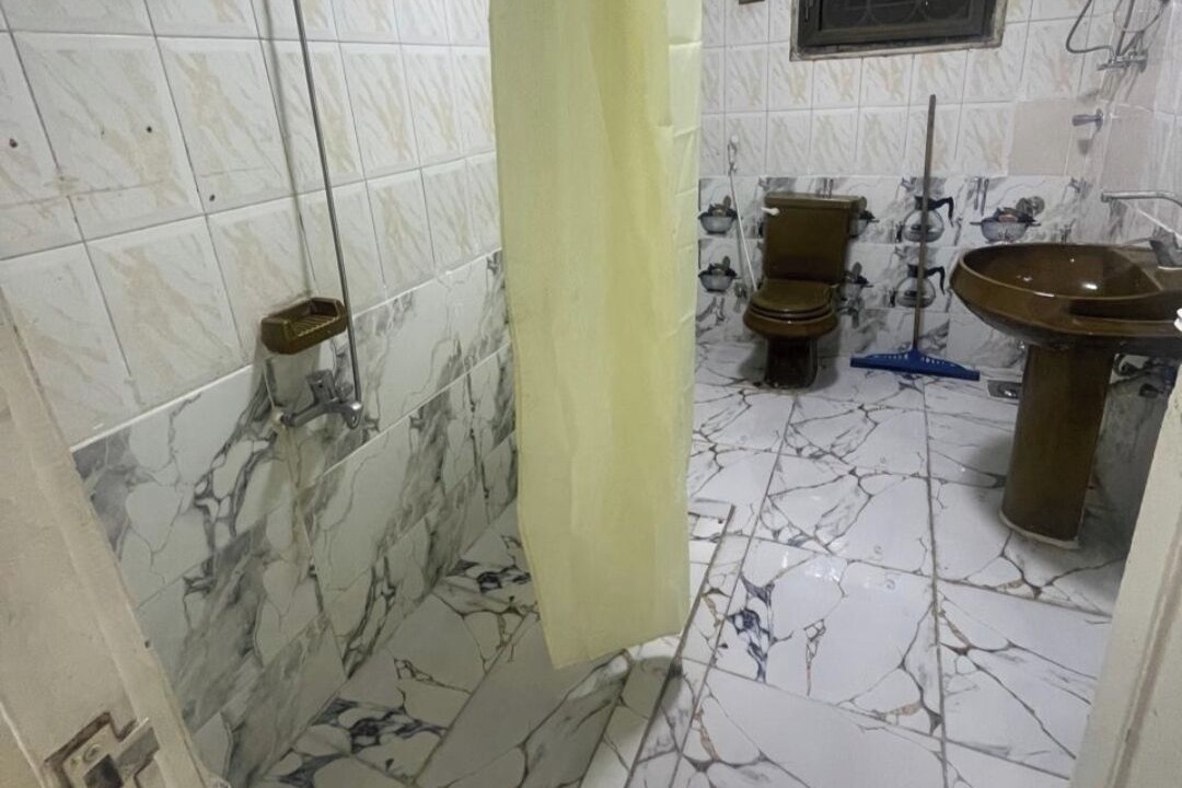 Photo of Bathroom in Al-'Umraniyah