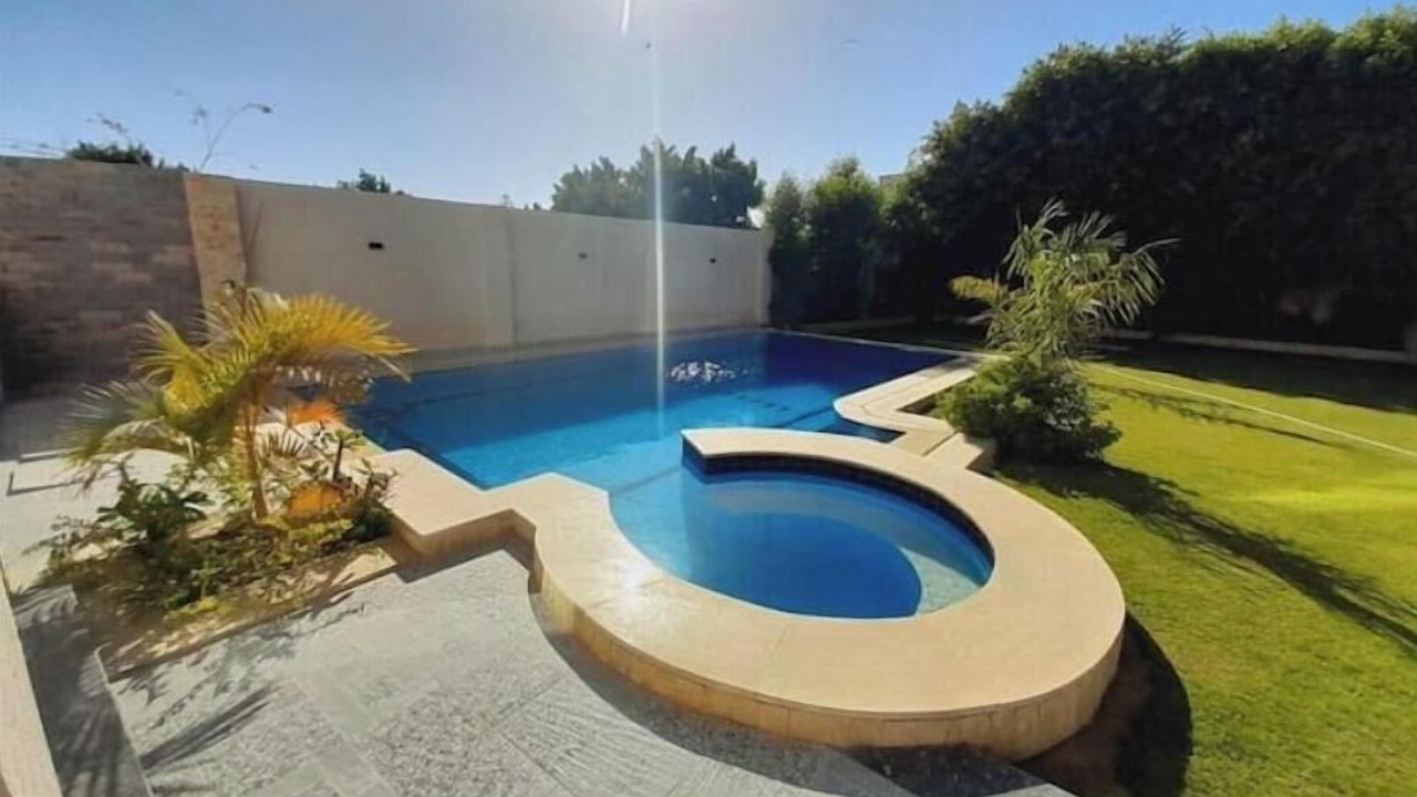 Photo of Outdoor in Iking Maryut