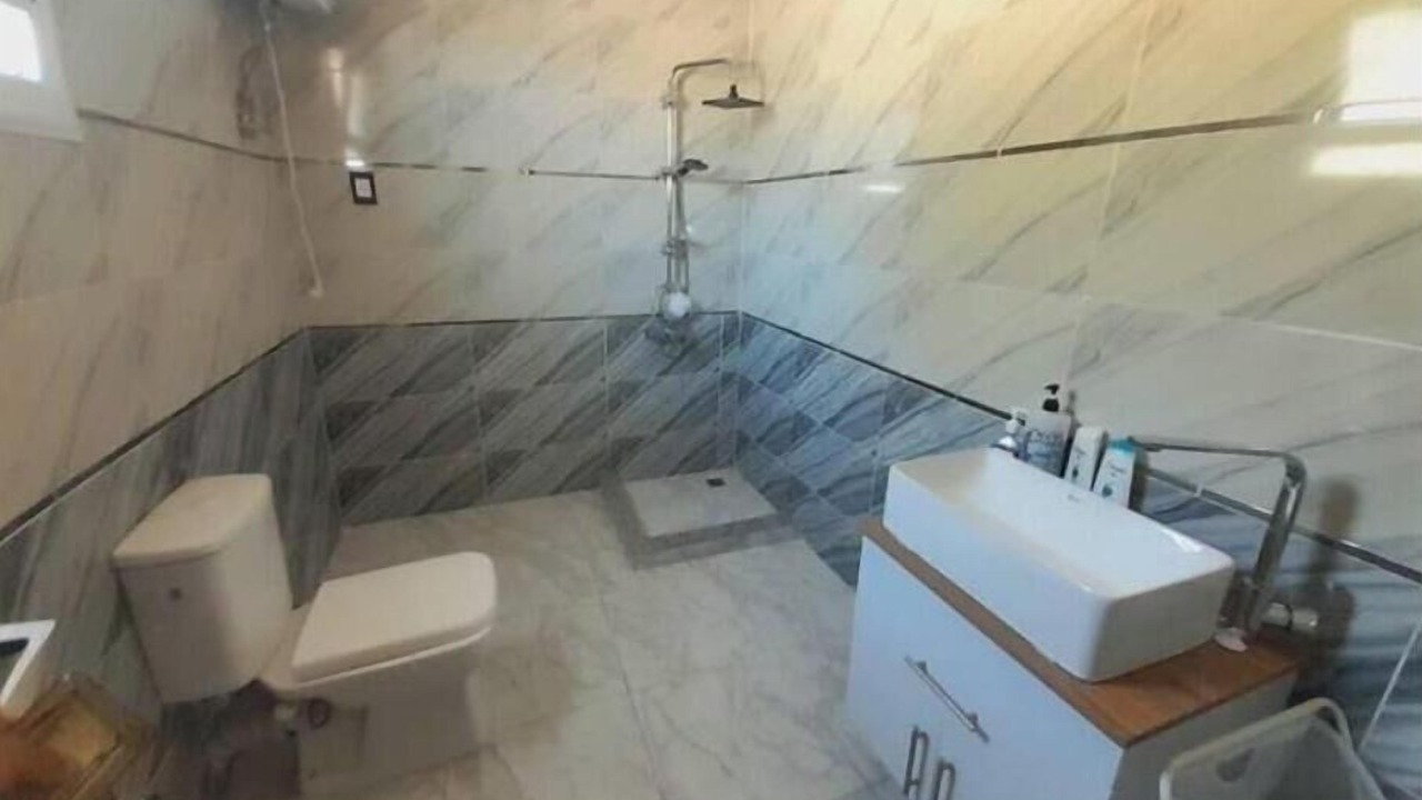 Photo of Bathroom in Iking Maryut