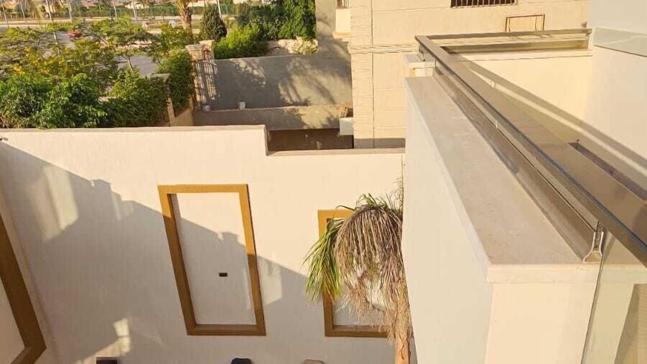 Photo of Patio Balcony in Sheikh Zayed City