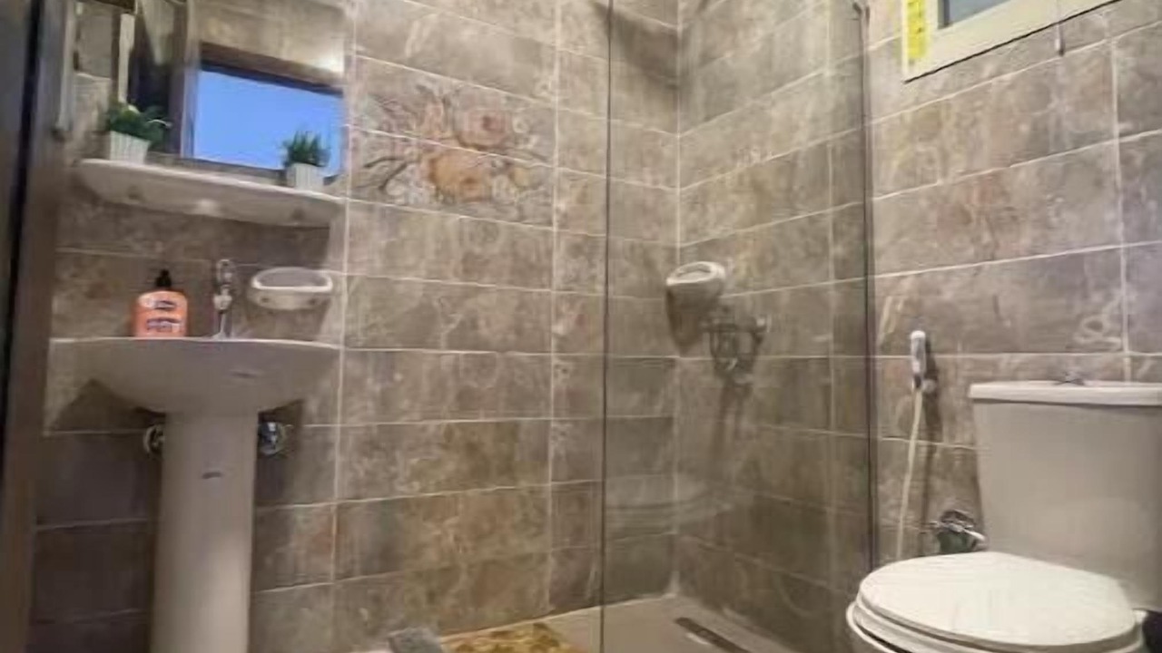 Photo of Bathroom in Al-'Umraniyah