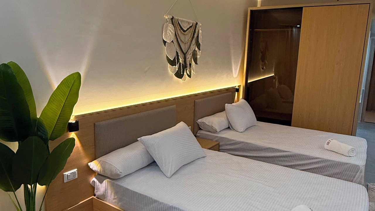 Photo of Bedroom in Corniche Road-Dahar