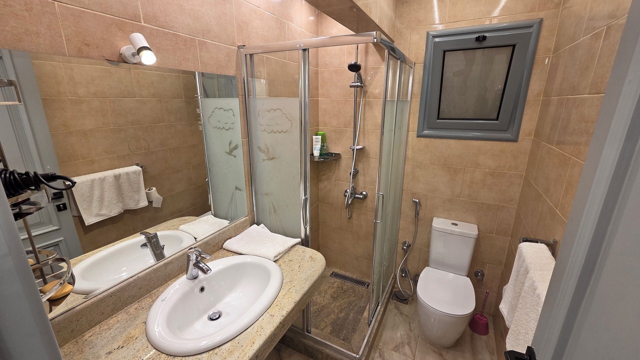 Photo of Bathroom in El Hadaba