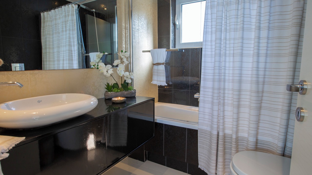 Photo of Bathroom in Agios Ioannis