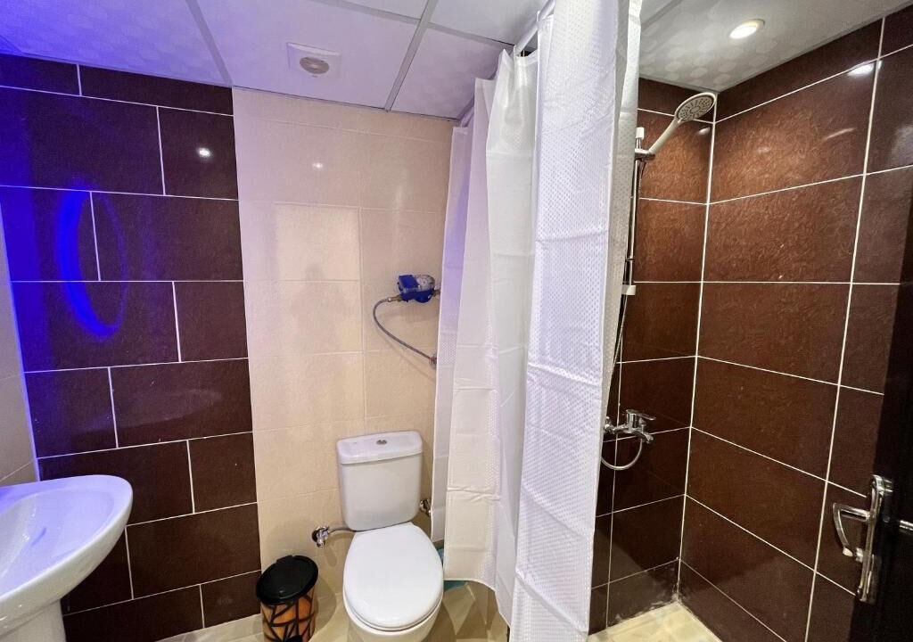 Photo of Bathroom in Corniche Road-Dahar