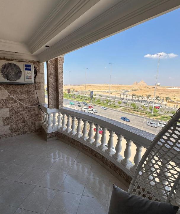 Photo of Patio Balcony in Pyramids Gardens