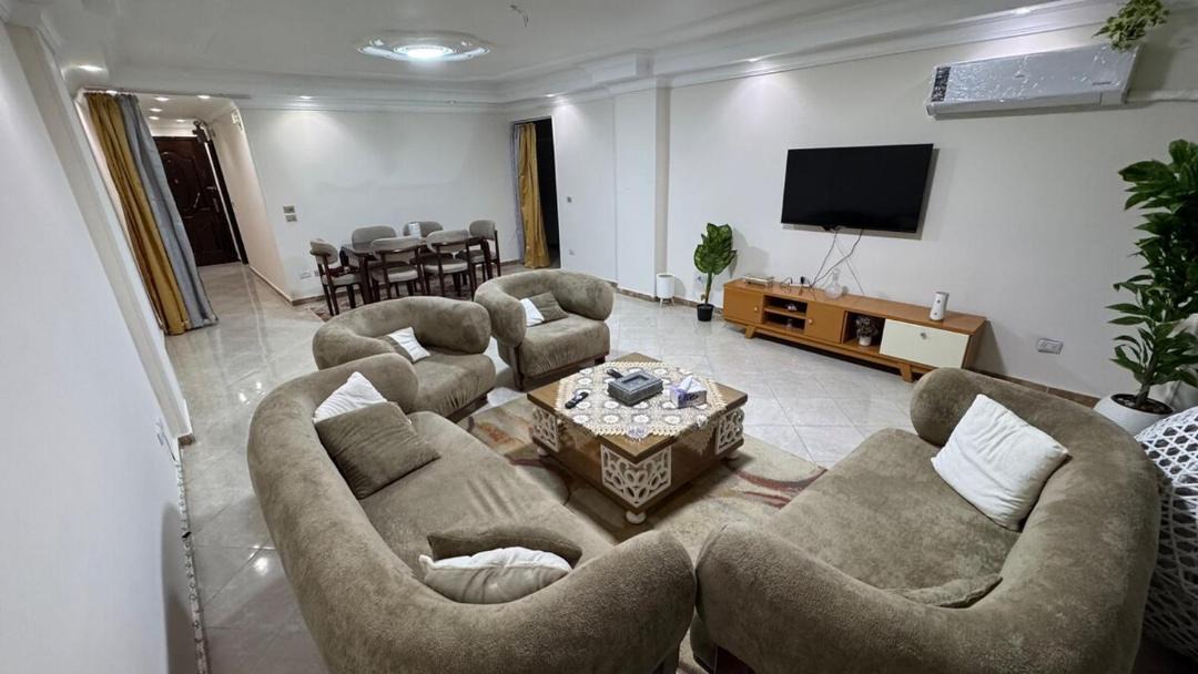 Photo of Livingroom in Pyramids Gardens
