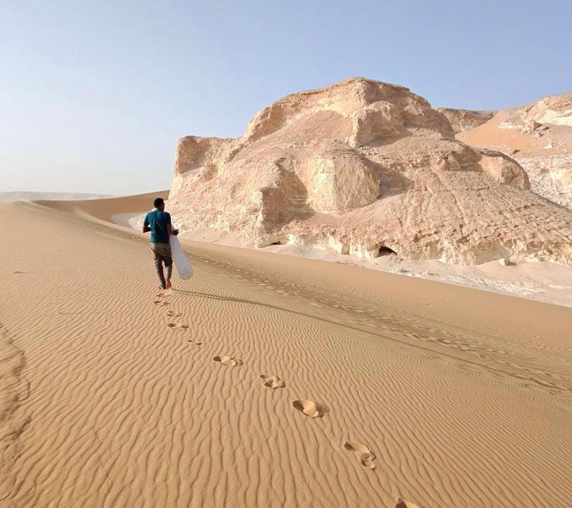 Photo of Human In Picture in Al-'Umraniyah