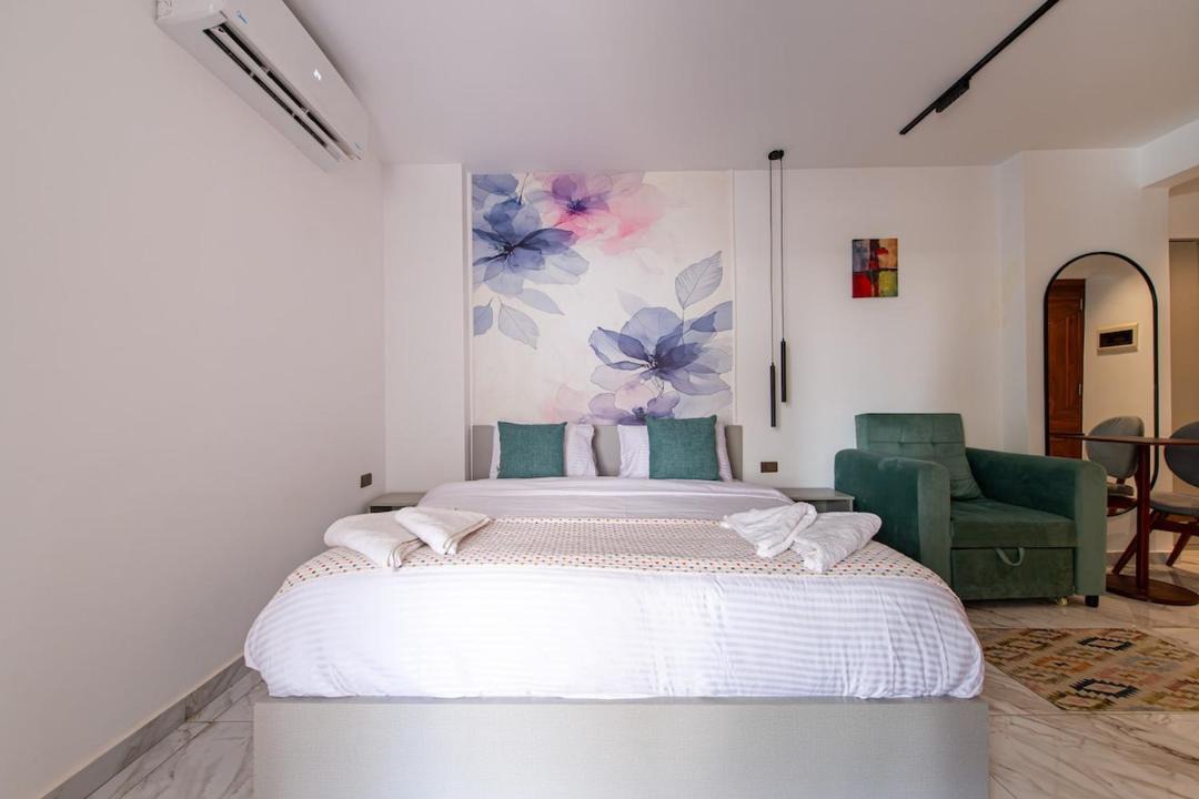 Photo of Bedroom in Garden City