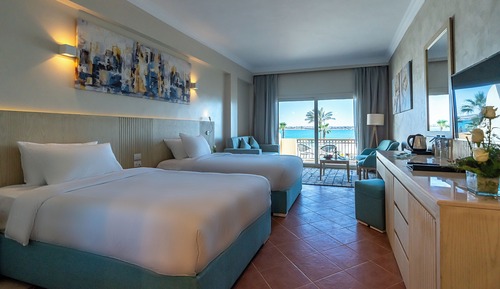 Deluxe Room, Smoking, Lake View