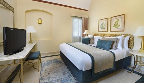 Junior Suite,Garden View