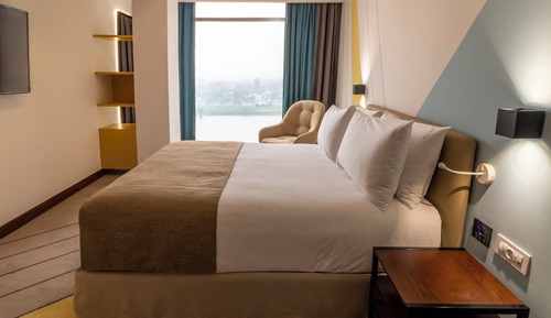 Double Room, 1 Bedroom, Smoking (Nile View)