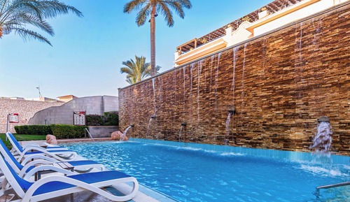 Swim-Up Room(Egyptian & Resident Only)