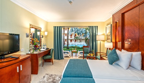 Honeymoon Room, Pool View