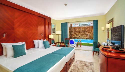 Room (Swim up)
