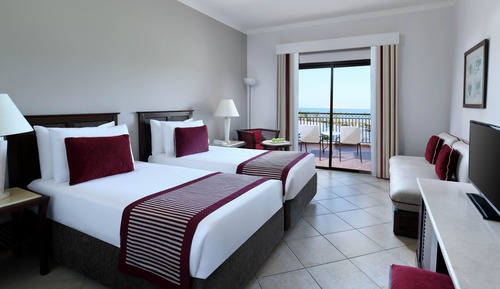 Superior Room, Sea View (Queen or Twin Beds)