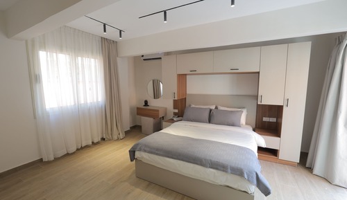 Deluxe Room, Pool View