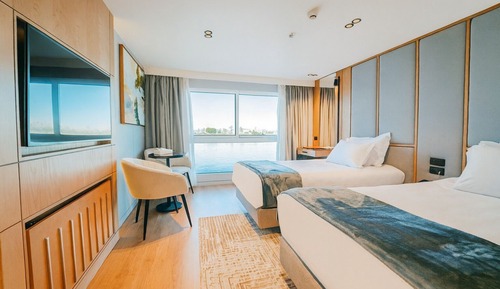 Deluxe Triple Room, River View