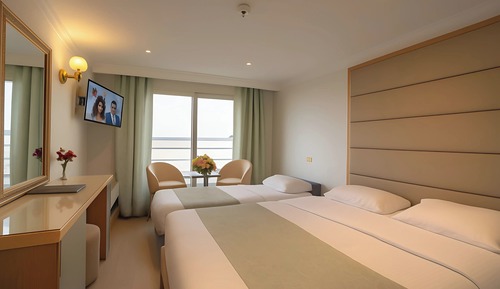 Deluxe Triple Room, River View