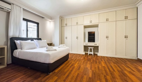Basic Apartment
