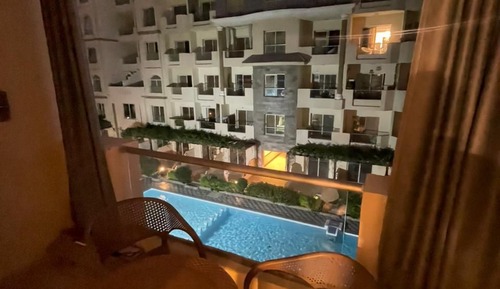 Chalet with Pool View R-S08