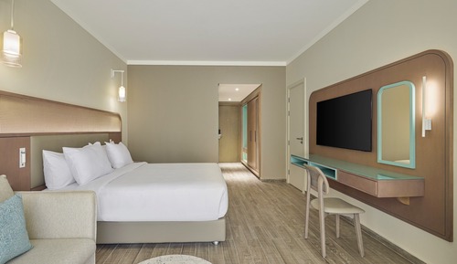 Superior Room With Plunge Pool View, 1 King Bed