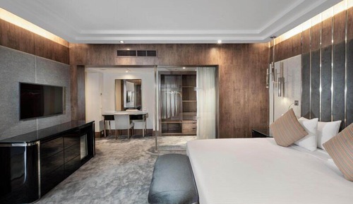 Presidential Suite