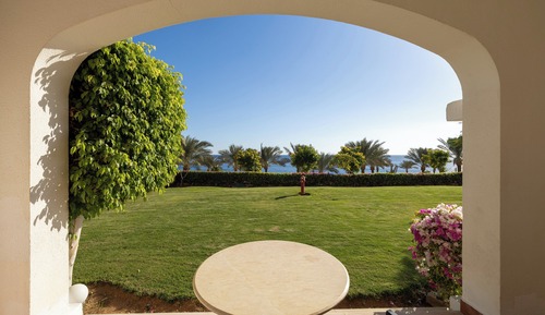 Standard Room, 2 Twin Beds, Balcony (Seafront Beach Access)