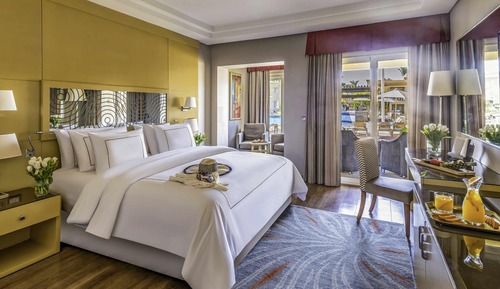 Deluxe Room King Bed