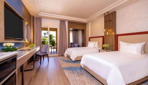 Deluxe Room Twin Bed