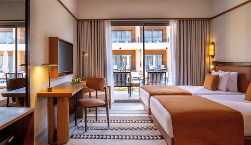 Superior Twin Room, Pool View