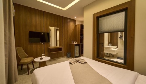 Deluxe Single Room