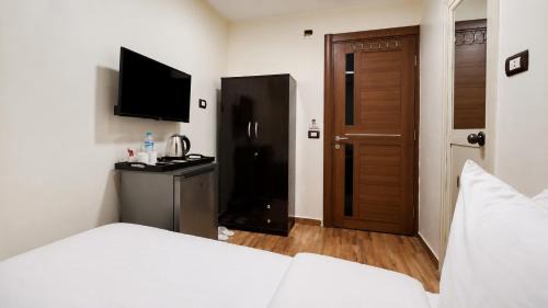 Economy Single Room