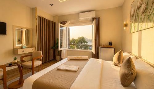 Two-Bedroom Suite with Nile View
