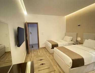 Junior Suite with Mountain View