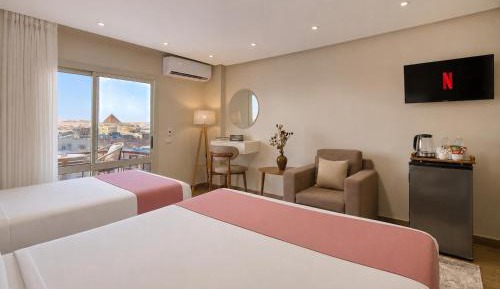 Suite with Mountain View
