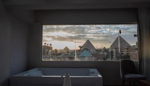 King Room with Spa Bath