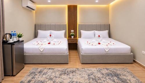 Large Twin Room