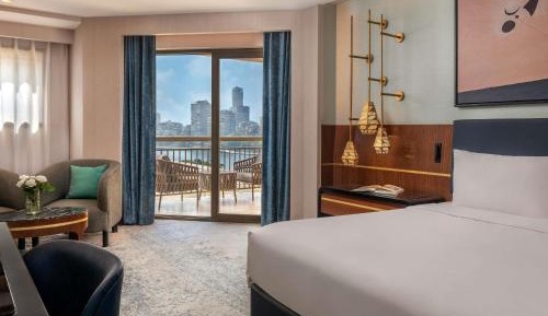 Luxury King Room with Panoramic Nile View