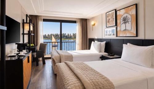 Standard Room with One Double Bed and One Single Bed - River Side/Non-Smoking