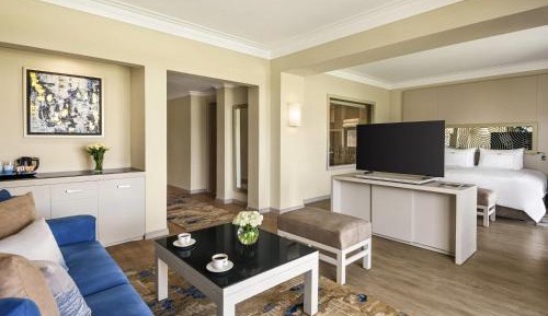 Junior Suite Twin Bed