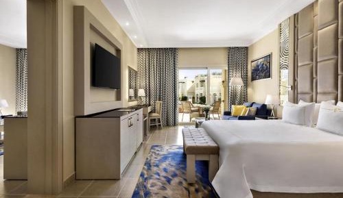 Senior Suite